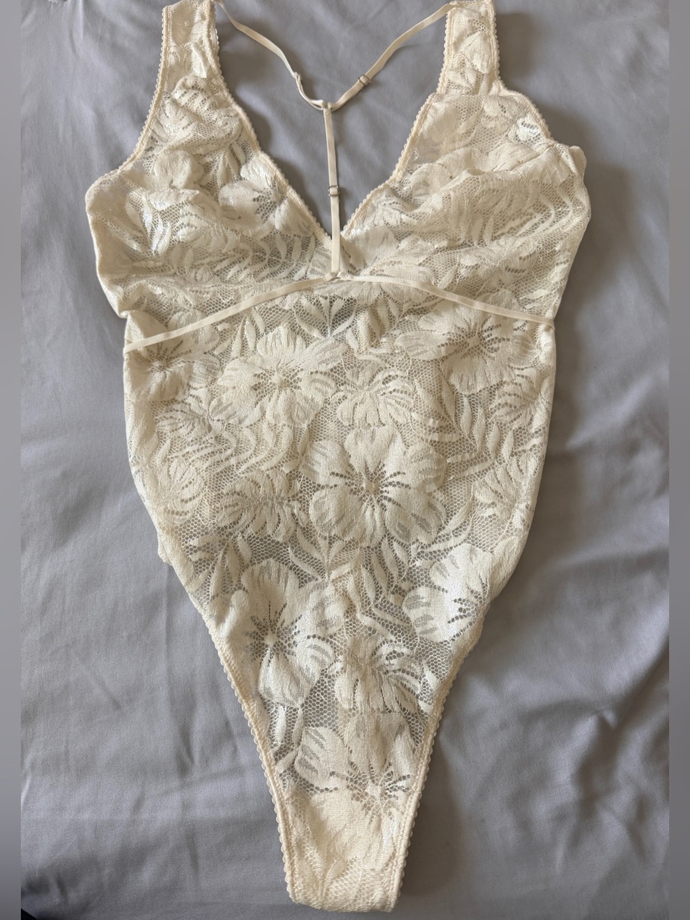 Victoria Secrets Elegant Cream Lace Bodysuit (New!!)